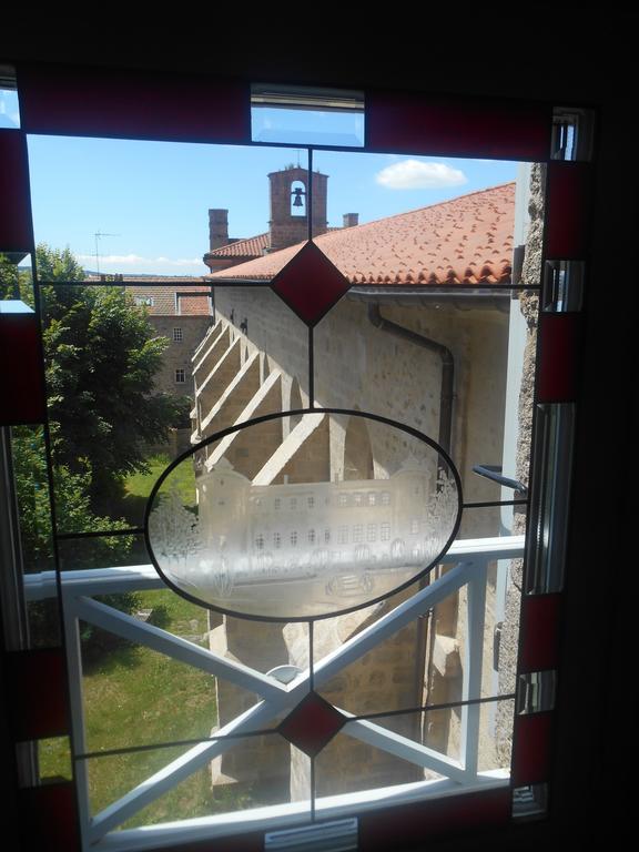 L'Echo Et L'Abbaye Bed & Breakfast Ла Шез-Дю Стая снимка