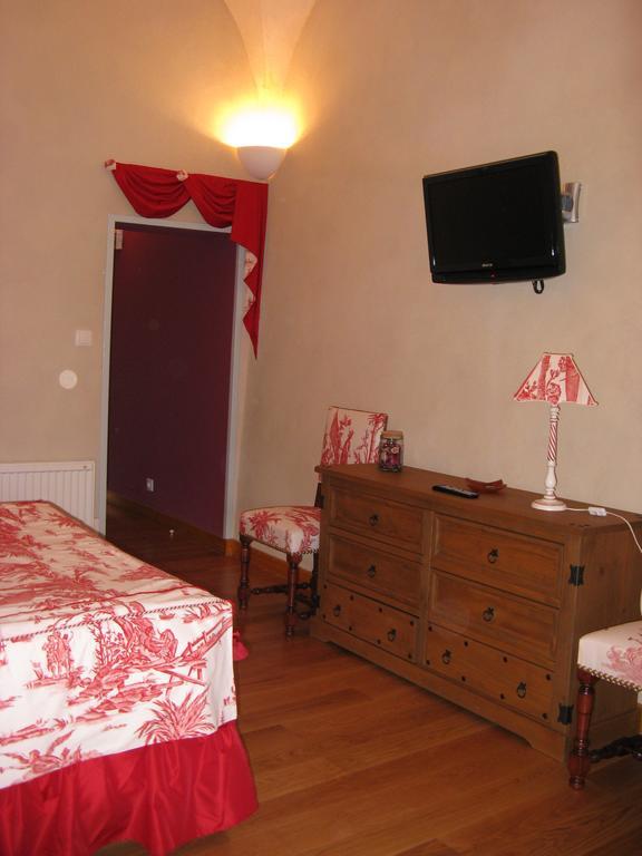 L'Echo Et L'Abbaye Bed & Breakfast Ла Шез-Дю Стая снимка