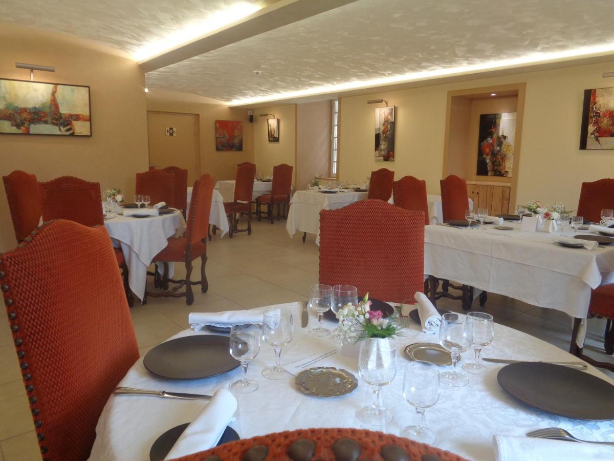 L'Echo Et L'Abbaye Bed & Breakfast Ла Шез-Дю Екстериор снимка
